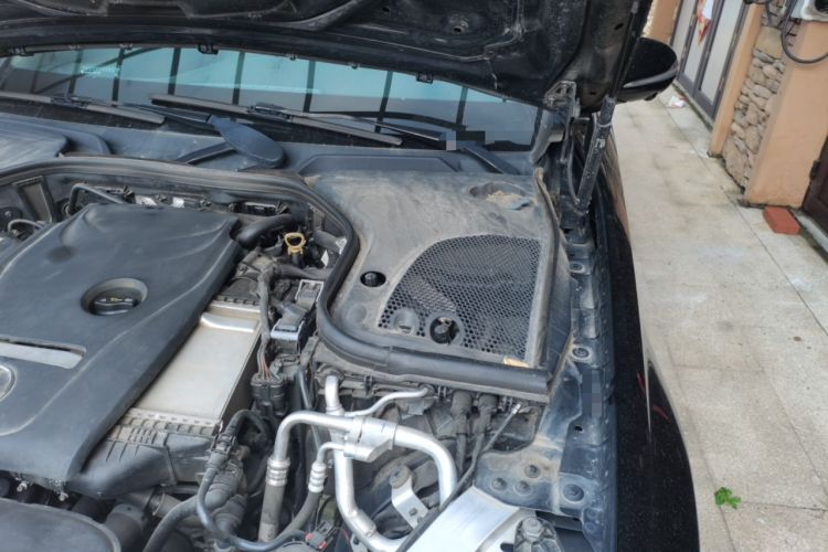Used Mercedes-Benz E-Class 2017 E 300 L Sport Luxury Edition Engine Bay Left