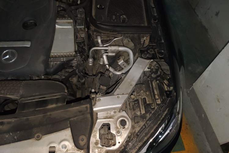 Used Mercedes-Benz E-Class 2017 E 300 L Luxury Model Engine Bay Left