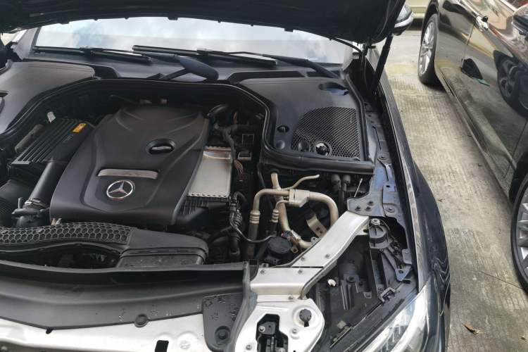 Used Mercedes-Benz E-Class 2017 E 300 L Sport Luxury Edition Engine Bay Left