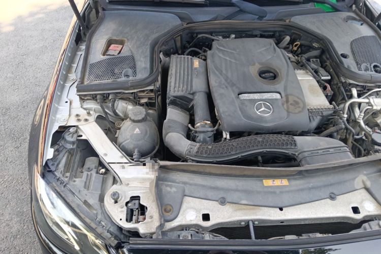 Used Mercedes-Benz E-Class 2017 E 300 L Sport Luxury Edition Engine Bay Right