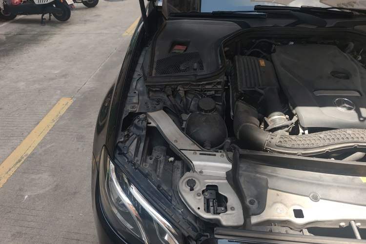 Used Mercedes-Benz E-Class 2017 E 300 L Sporty and Stylish Model Engine Bay Right