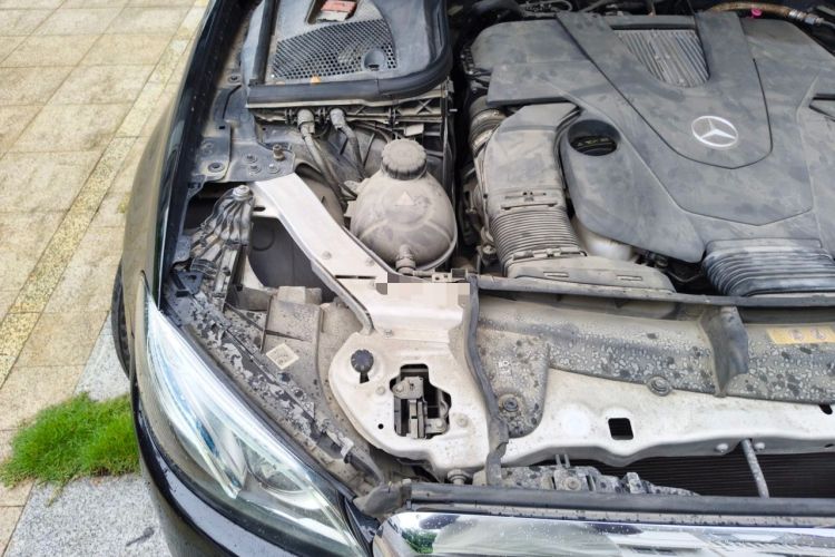 Used Mercedes-Benz E-Class 2017 E 320 L 4MATIC Engine Bay Right