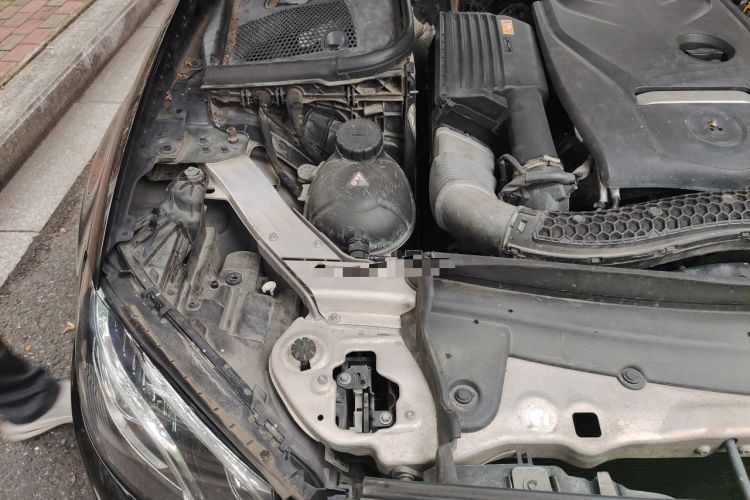Used Mercedes-Benz E-Class 2017 E 200 Sport Engine Bay Right