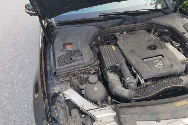 Used Mercedes-Benz E-Class 2017 E 300 L Sport Luxury Edition Engine Bay Right