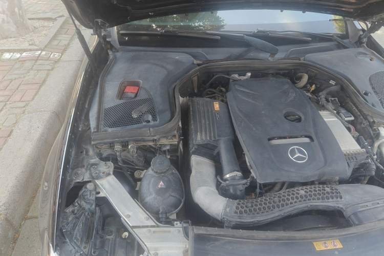 Used Mercedes-Benz E-Class 2017 E 200 Sport Engine Bay Right