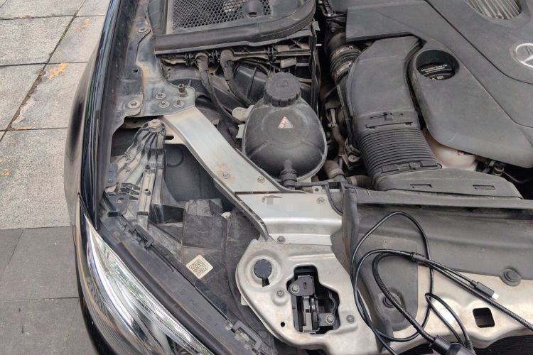 Used Mercedes-Benz E-Class 2017 E 320 L 4MATIC Engine Bay Right