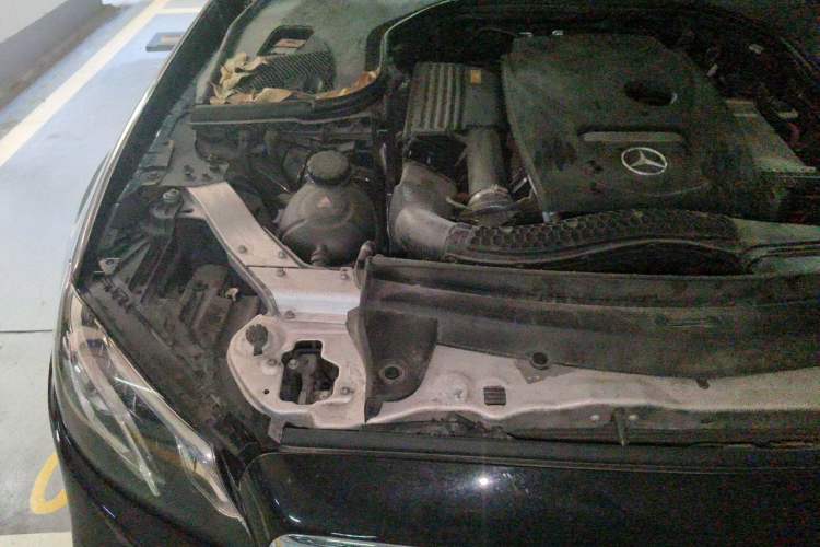 Used Mercedes-Benz E-Class 2017 E 300 L Sport Luxury Edition Engine Bay Right