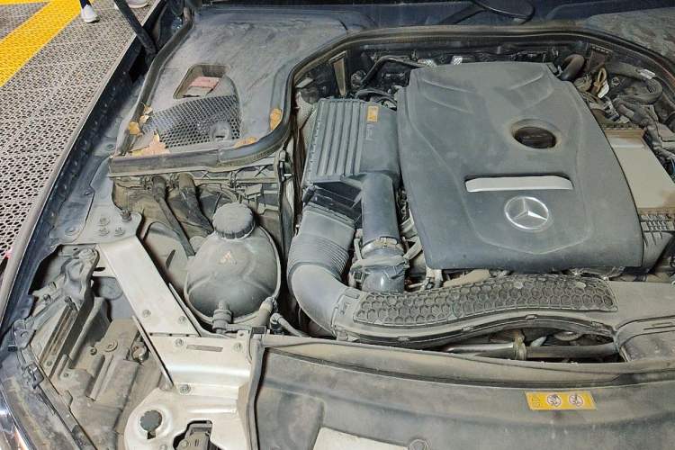 Used Mercedes-Benz E-Class 2017 E 300 L Luxury Model Engine Bay Right