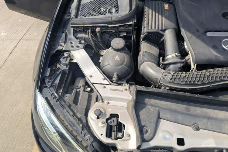 Used Mercedes-Benz E-Class 2017 E 200 L 4MATIC Engine Bay Right