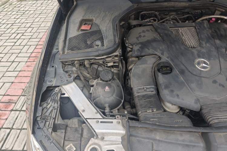 Used Mercedes-Benz E-Class 2017 E 320 L 4MATIC Engine Bay Right