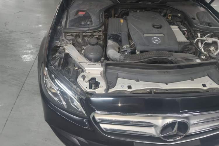Used Mercedes-Benz E-Class 2017 E 300 L Sporty and Stylish Model Engine Bay Right