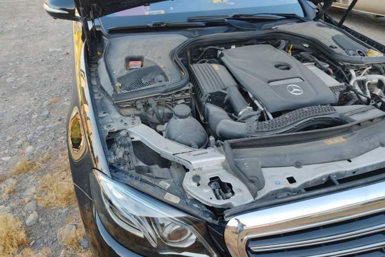 Used Mercedes-Benz E-Class 2017 E 200 L Sport 4MATIC Engine Bay Right