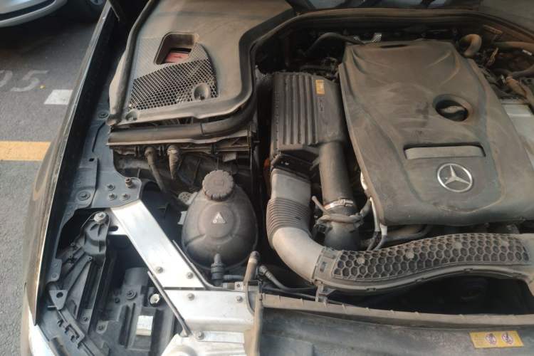 Used Mercedes-Benz E-Class 2017 E 300 L Sport Luxury Edition Engine Bay Right