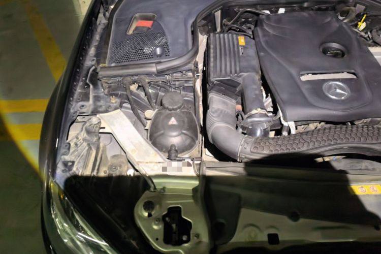 Used Mercedes-Benz E-Class 2017 E 200 L Sport 4MATIC Engine Bay Right
