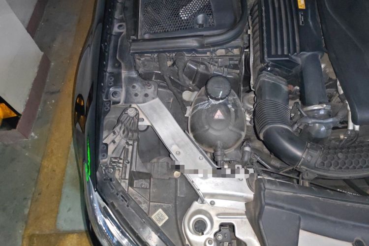 Used Mercedes-Benz E-Class 2017 E 300 L Luxury Model Engine Bay Right