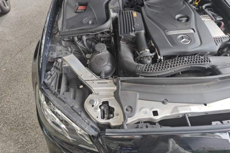 Used Mercedes-Benz E-Class 2017 E 200 Sport 4MATIC Engine Bay Right