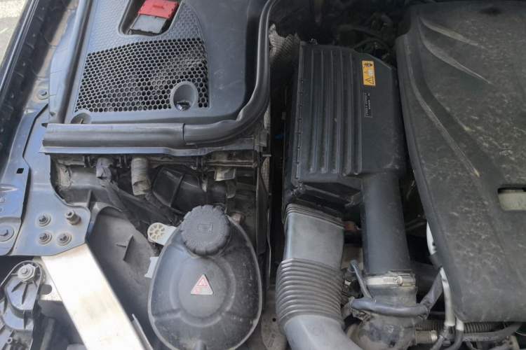 Used Mercedes-Benz E-Class 2017 E 200 Sport 4MATIC Engine Bay Right