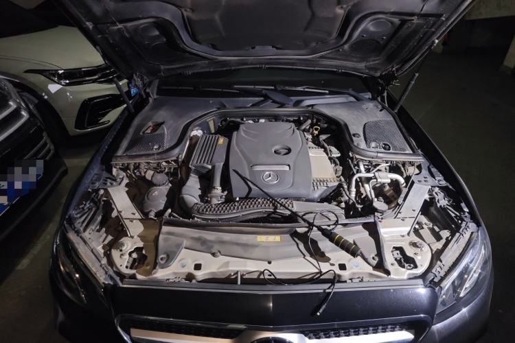 Used Mercedes-Benz E-Class 2017 E 200 Coupe Engine Bay