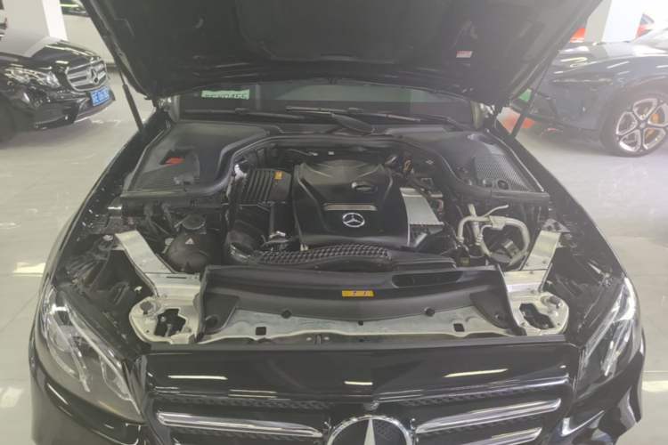 Used Mercedes-Benz E-Class 2017 E 300 Sport Edition Engine Bay