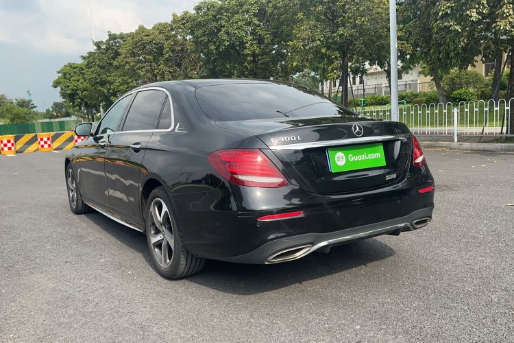 Used Mercedes-Benz E-Class 2017 E 300 L Sport Luxury Edition Exterior 1