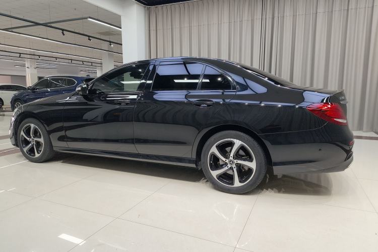 Used Mercedes-Benz E-Class 2017 E 200 Sport Exterior 1