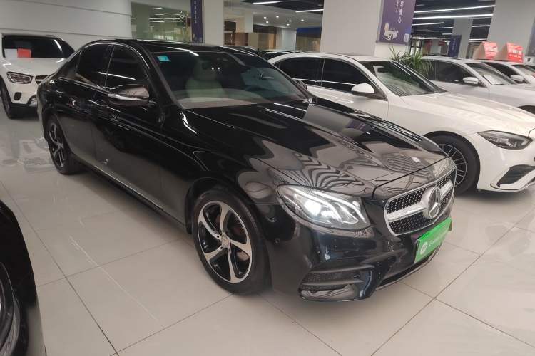 Used Mercedes-Benz E-Class 2017 E 200 Sport Exterior 1