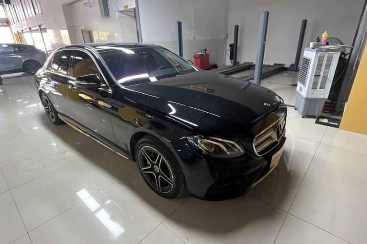Used Mercedes-Benz E-Class 2017 E 300 L Sport Luxury Edition Exterior 1