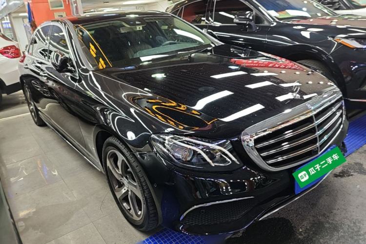 Used Mercedes-Benz E-Class 2017 E 300 L Sporty and Stylish Model Exterior 1