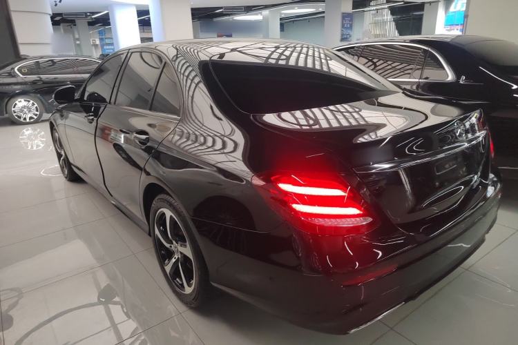 Used Mercedes-Benz E-Class 2017 E 200 Sport Exterior 2