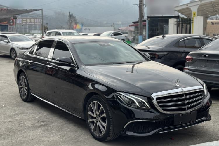 Used Mercedes-Benz E-Class 2017 E 200 L Sport 4MATIC Exterior 2