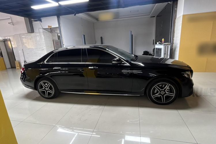 Used Mercedes-Benz E-Class 2017 E 300 L Sport Luxury Edition Exterior 2