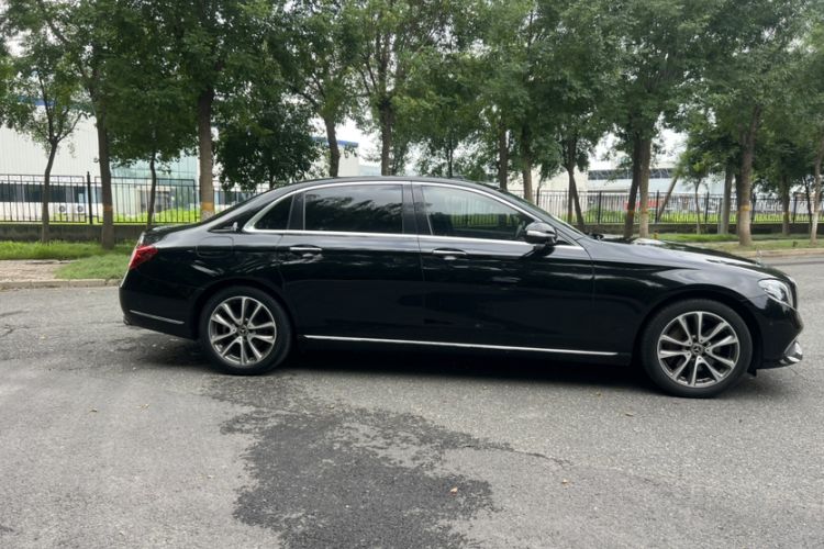Used Mercedes-Benz E-Class 2017 E 300 L Luxury Model Exterior 2
