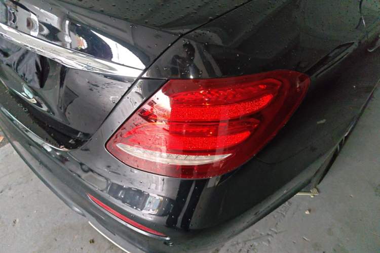 Used Mercedes-Benz E-Class 2017 E 200 Sport 4MATIC Exterior 3