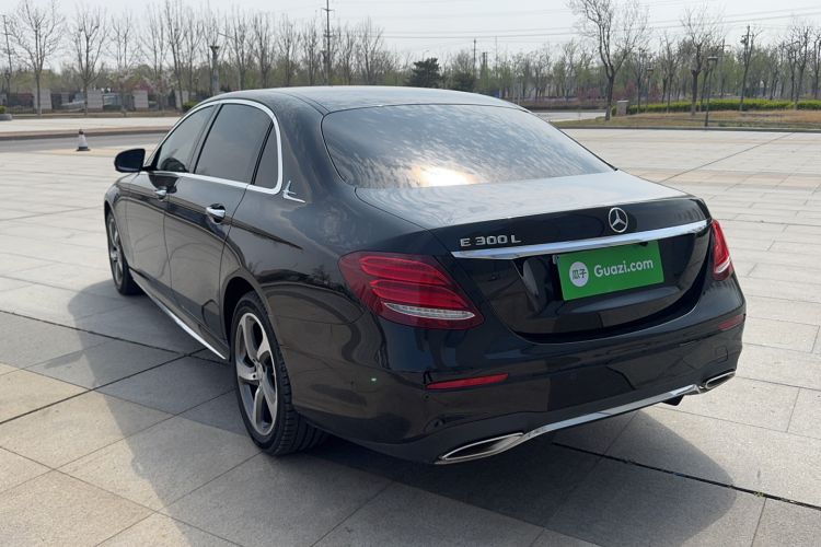 Used Mercedes-Benz E-Class 2017 E 200 L Sport 4MATIC Exterior 3