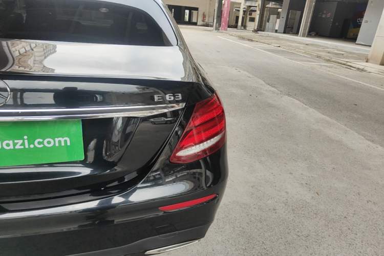 Used Mercedes-Benz E-Class 2017 Restyled E 300 Sport Edition Exterior 3