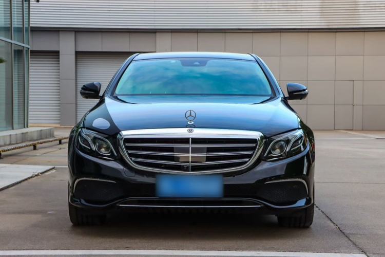 Used Mercedes-Benz E-Class 2017 E 320 L 4MATIC Exterior 3