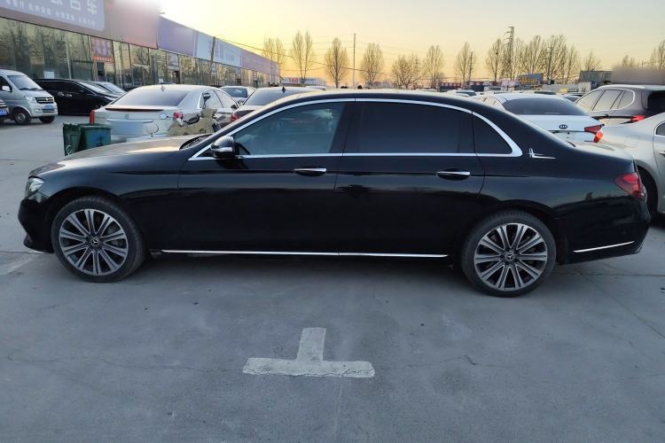 Used Mercedes-Benz E-Class 2017 E 320 L 4MATIC Exterior 3