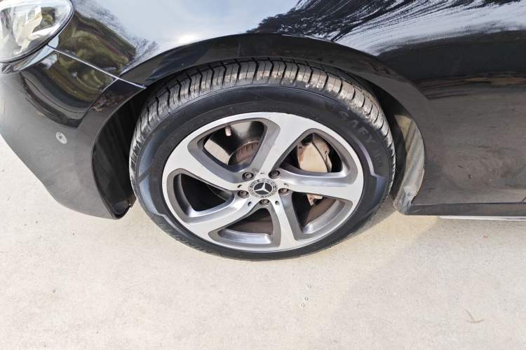 Used Mercedes-Benz E-Class 2017 E 300 L Sport Luxury Edition Exterior 4