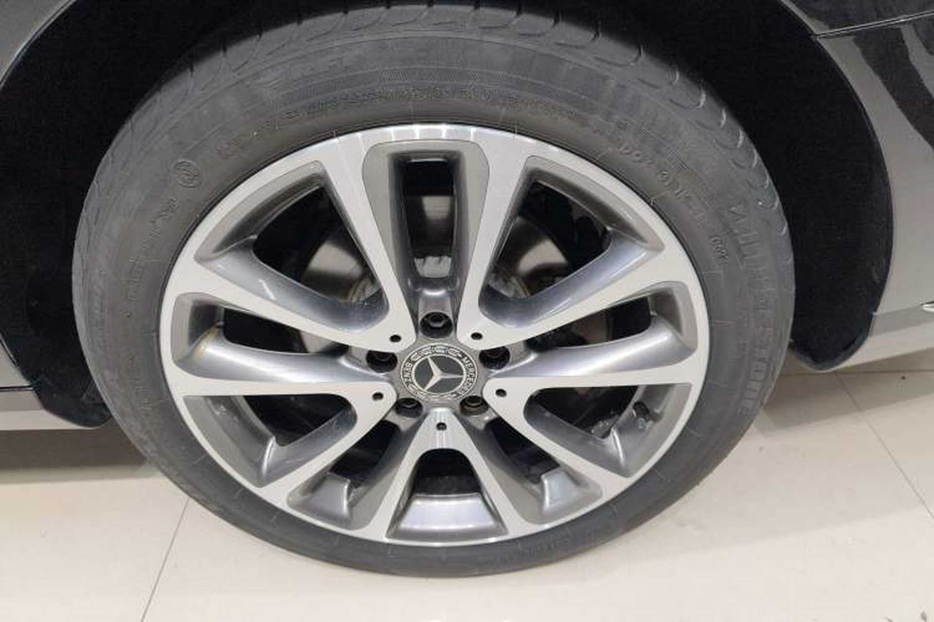 Used Mercedes-Benz E-Class 2017 E 300 L Luxury Model Exterior 4