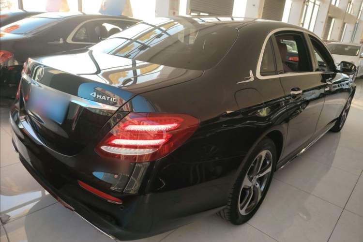 Used Mercedes-Benz E-Class 2017 E 200 L 4MATIC Exterior 4