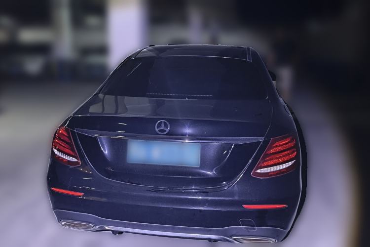 Used Mercedes-Benz E-Class 2017 E 300 L Sporty and Stylish Model Exterior 4