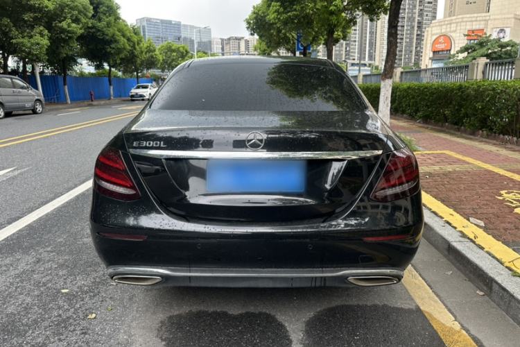 Used Mercedes-Benz E-Class 2017 E 300 L Luxury Model Exterior 5