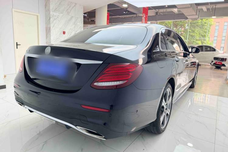 Used Mercedes-Benz E-Class 2017 E 300 L Sporty and Stylish Model Exterior 6