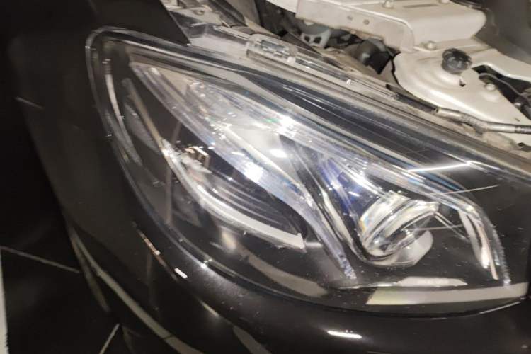 Used Mercedes-Benz E-Class 2017 E 320 L 4MATIC Exterior 6