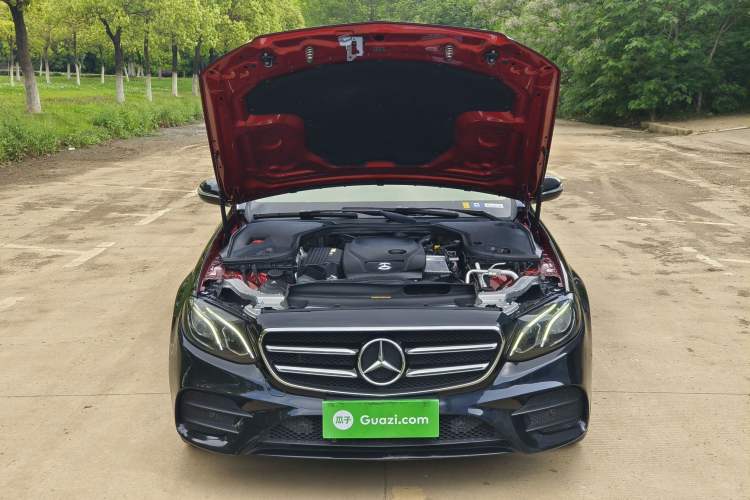 Used Mercedes-Benz E-Class 2017 Facelift E 200 Sport 4MATIC Exterior 8