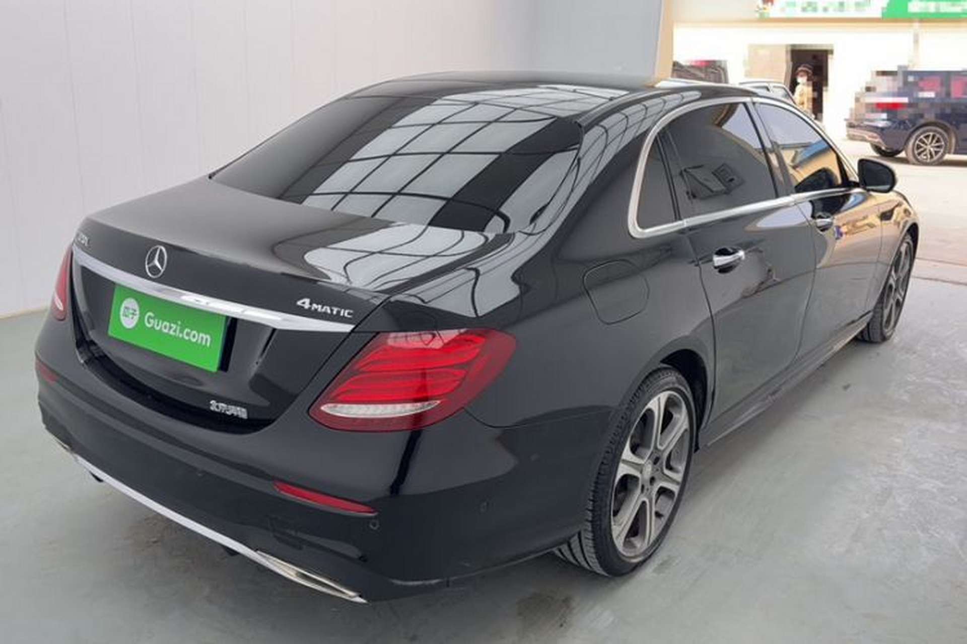 Used Mercedes-Benz E-Class 2017 E 320 L Sport 4MATIC Exterior 9