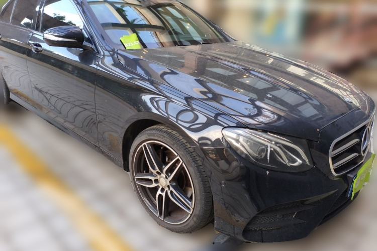 Used Mercedes-Benz E-Class 2017 E 200 Sport 4MATIC Front Right 45 Deg