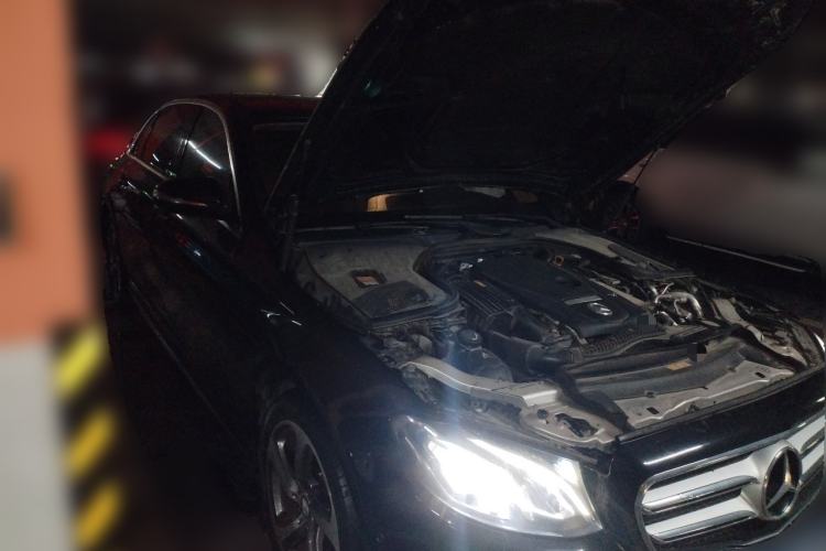 Used Mercedes-Benz E-Class 2017 E 200 L 4MATIC Front Right 45 Deg
