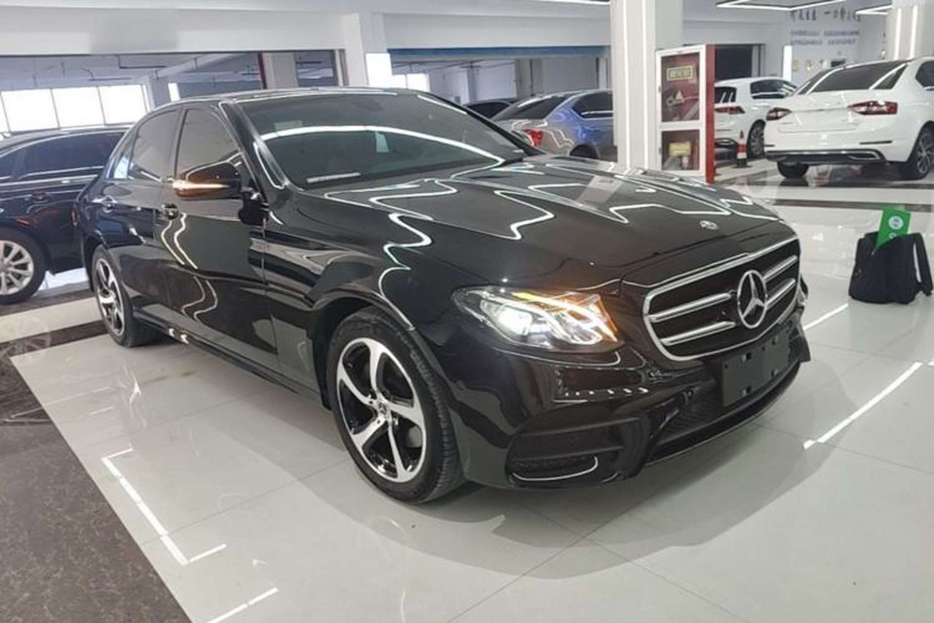 Used Mercedes-Benz E-Class 2017 E 200 Sport Front Right 45 Deg
