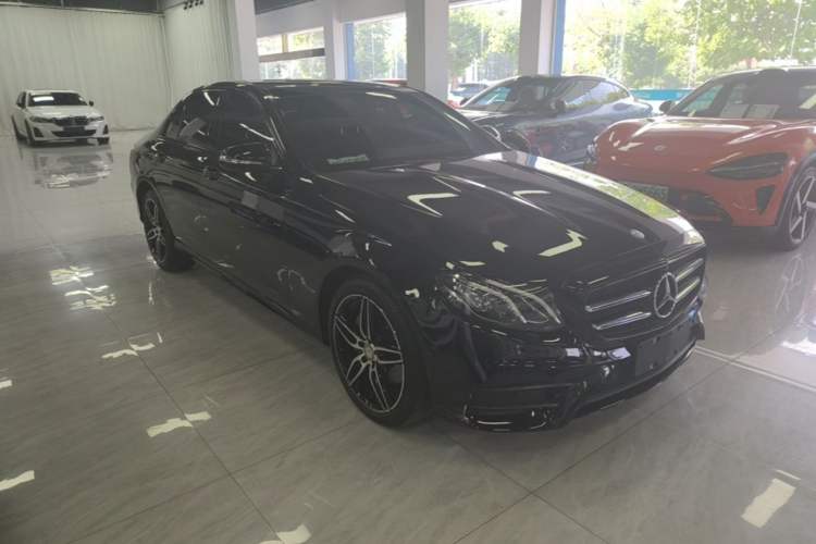 Used Mercedes-Benz E-Class 2017 E 300 Sport Edition Front Right 45 Deg